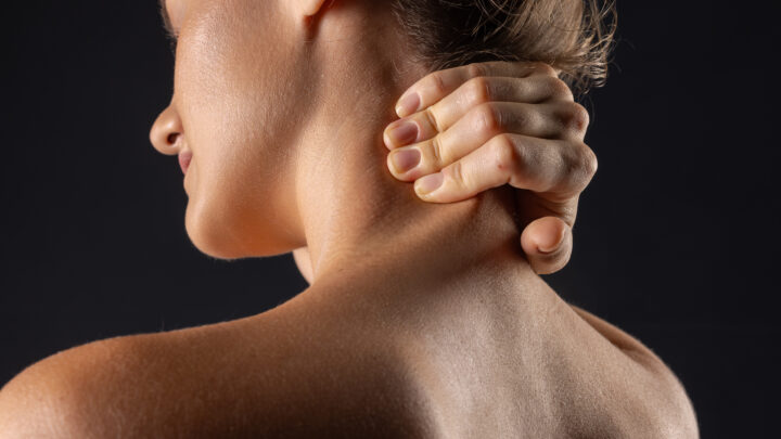 Dolore cervicale: cause, sintomi e percorso di recupero